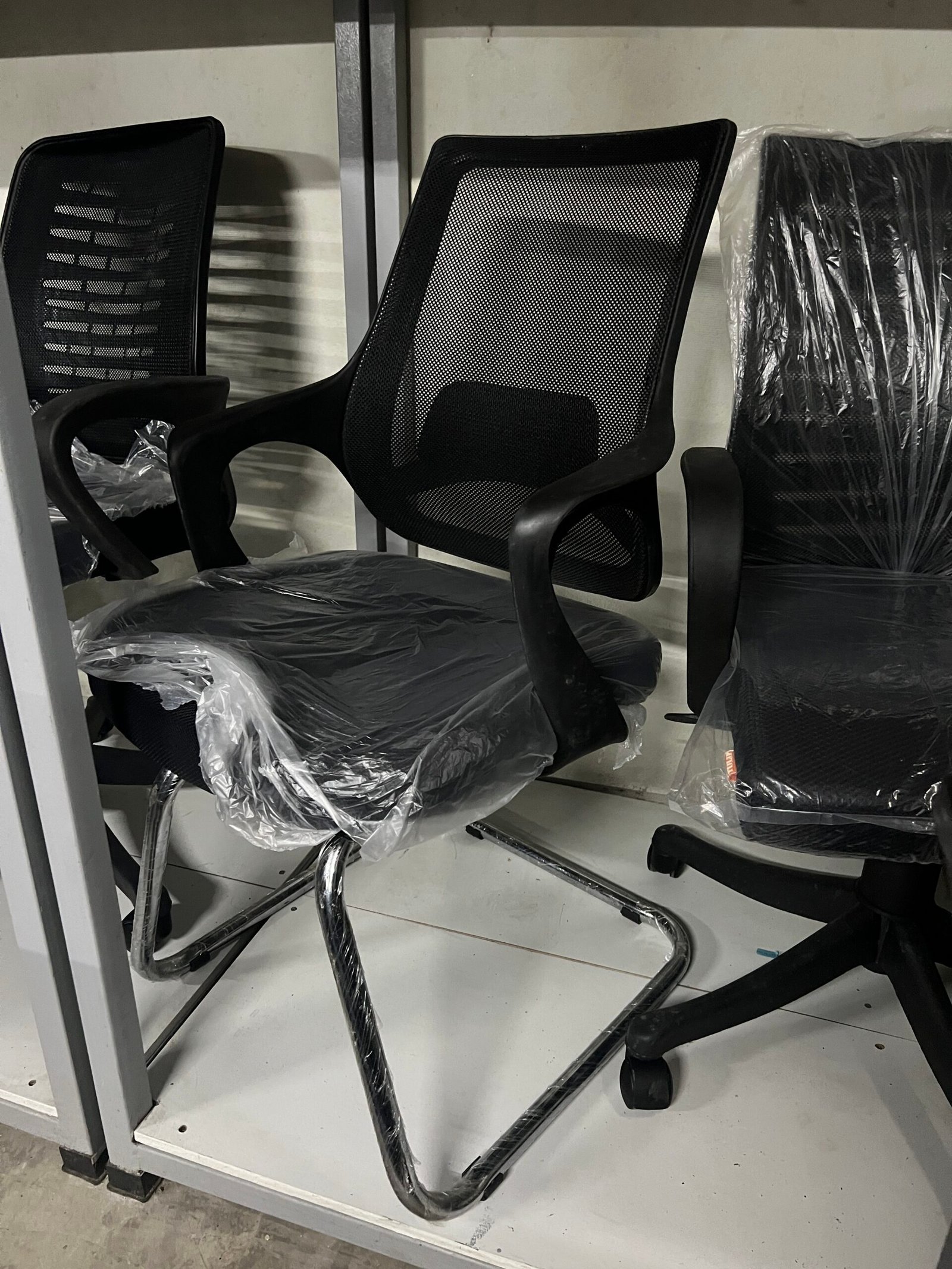 Visitor Chair – Steel Base 303FX - Image 3