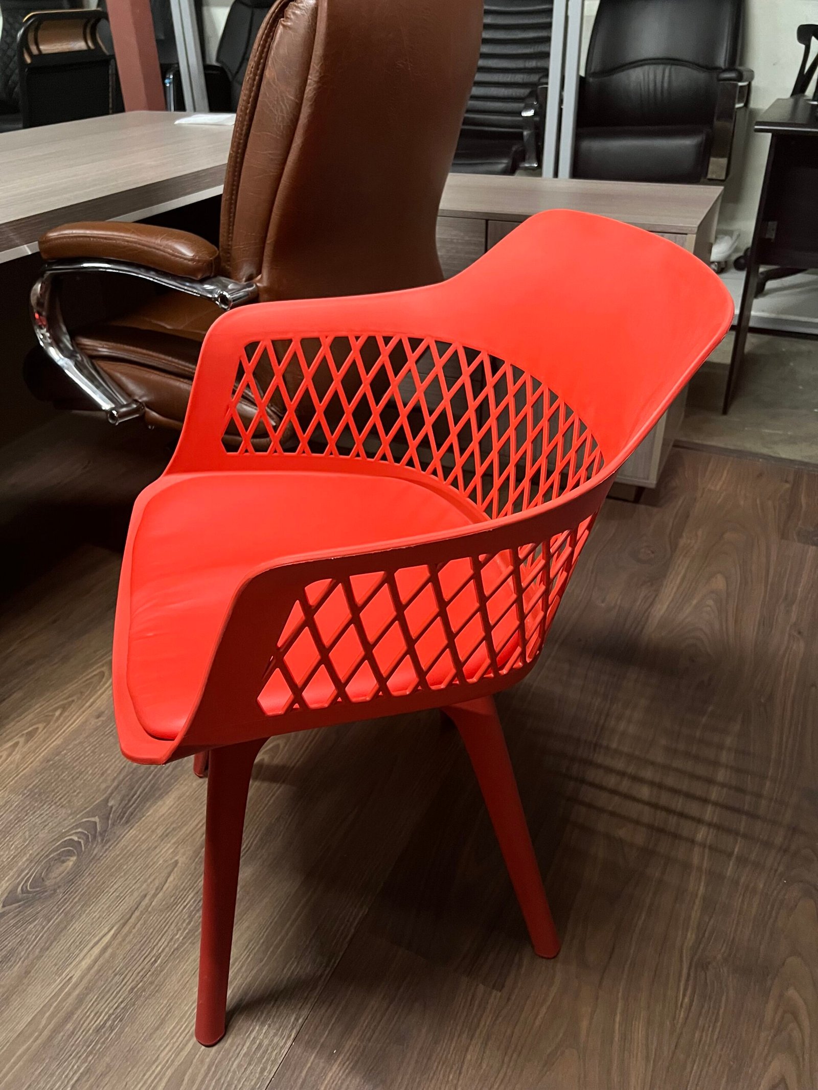 Modern Polypropylene Armchair – Weather-Resistant Indoor & Outdoor Dining Chair - Image 4